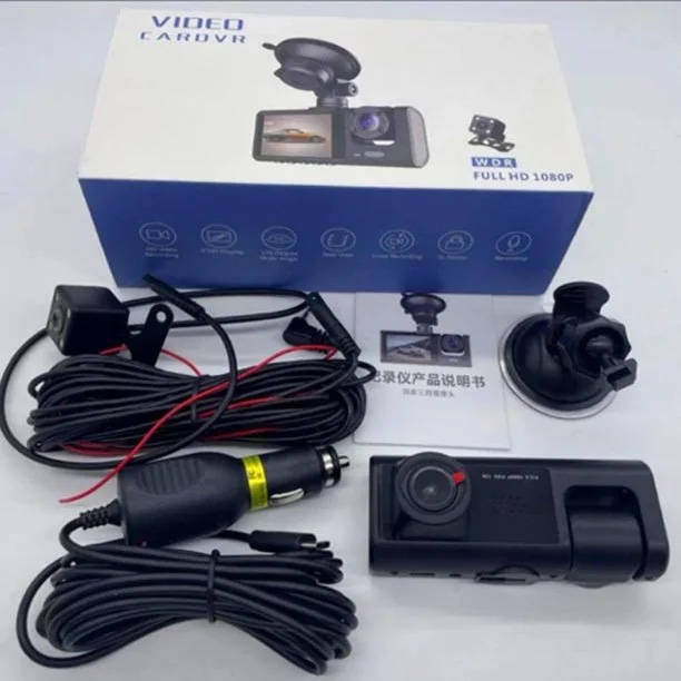 Dashcam Full HD 3 objectifs avec caméra de recul