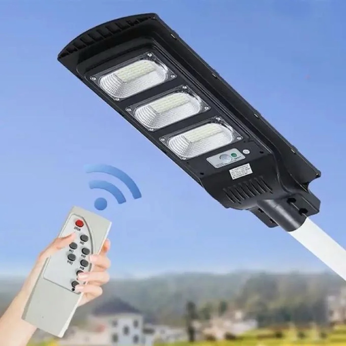 Elle adapte sa luminosité à l'énergie disponible pour éclairer le plus longtemps possible